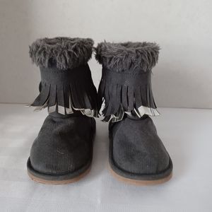 Toddler boots, size 6